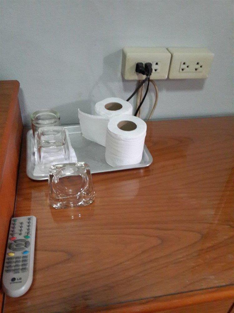 White Orchid Inn I Bangkok Buitenkant foto